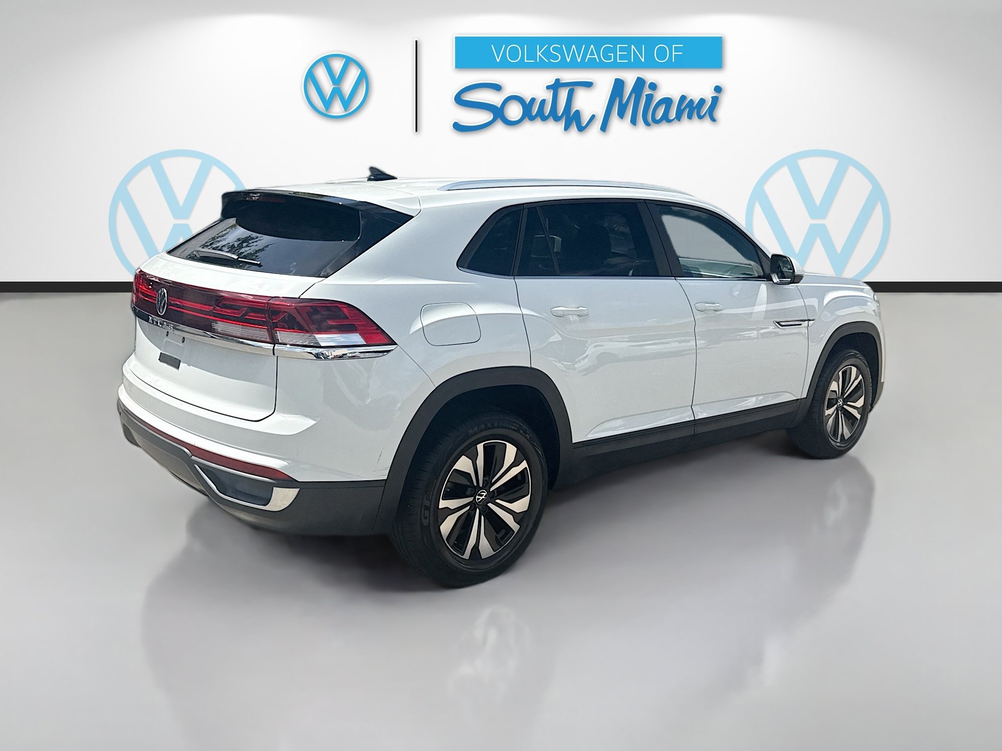 Certified Used 2024 Pure White Volkswagen 2.0T SE image 7