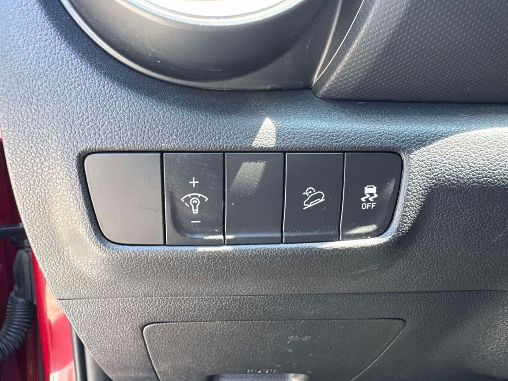 2022 Hyundai Kona Limited - Photo 22