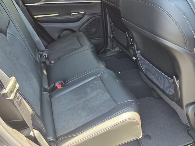 New 2026 Baltic Gray Metallic Clearcoat Jeep Laredo Altitude image 12