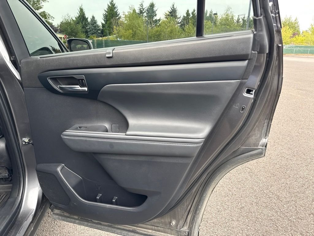 Used 2022 Magnetic Gray Metallic Toyota XLE image 22