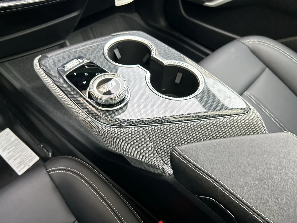 2025 Cadillac OPTIQ Sport 1 - Photo 19