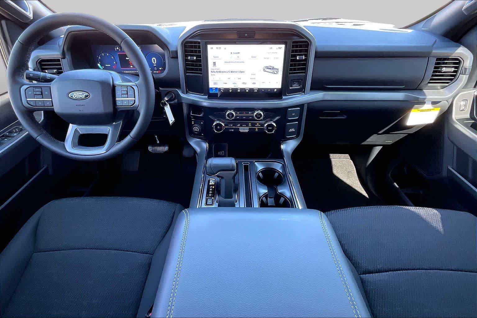 New 2026 Carbonized Gray Metallic Ford XLT image 5