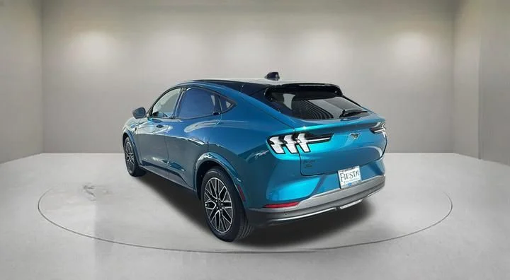 New 2026 Adriatic Blue Metallic Ford Premium image 2