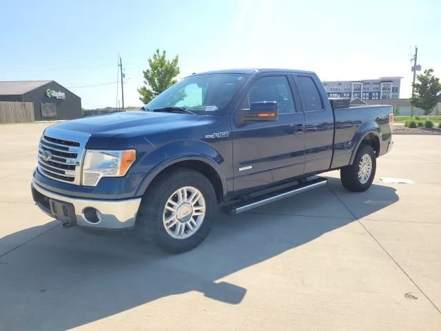 Used 2013  Ford XL image 2