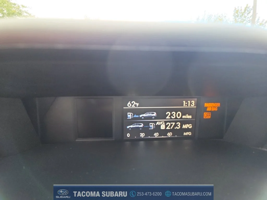 Used 2018 Green Subaru 2.5i Touring image 22