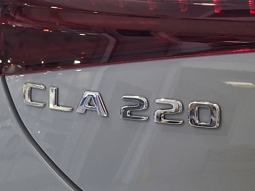 New 2027 MANUFAKTUR Alpine Grey Mercedes-Benz CLA 220 image 24