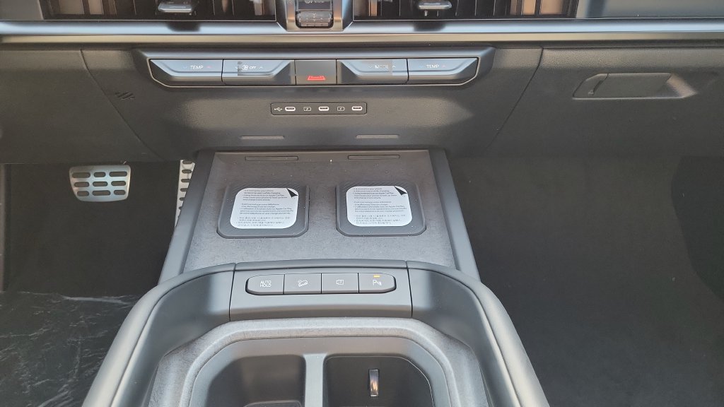 2027 Kia Telluride X-Pro SX - Photo 23