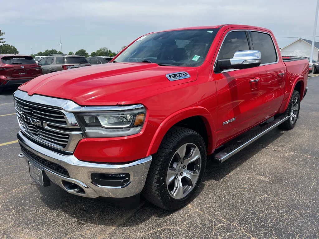 2022 RAM 1500 Laramie 4x4 Crew Cab 5'7's photo