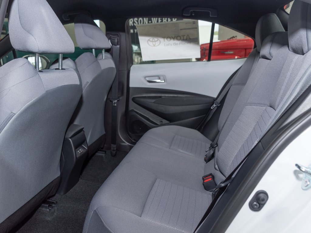 2026 Toyota Corolla SE - Photo 16