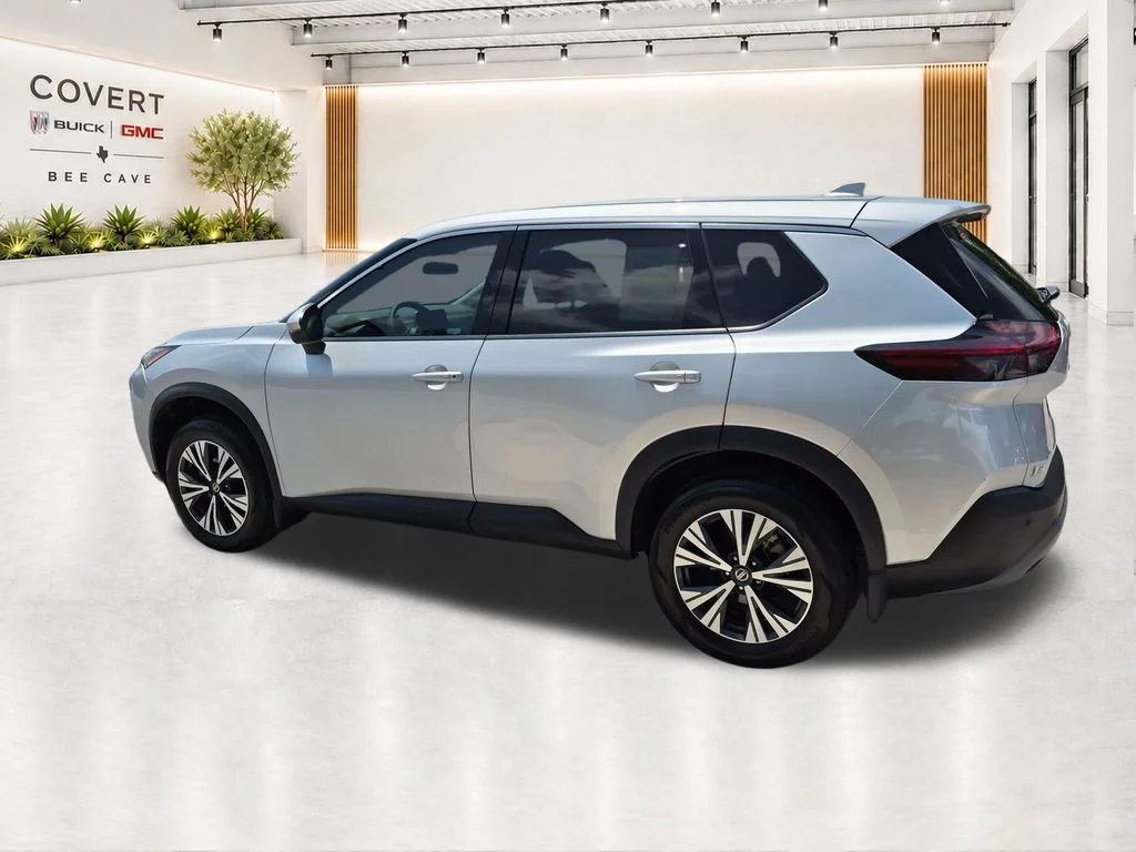 Used 2021 Silver Nissan SV image 7