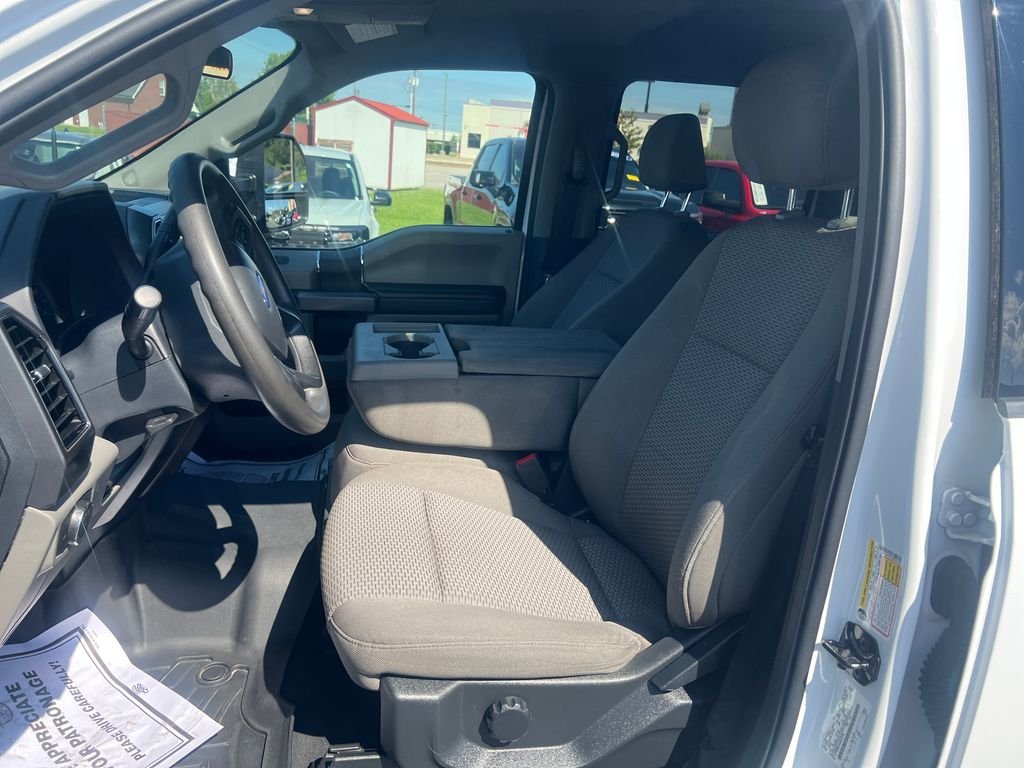 Used 2022 White Ford XLT image 11