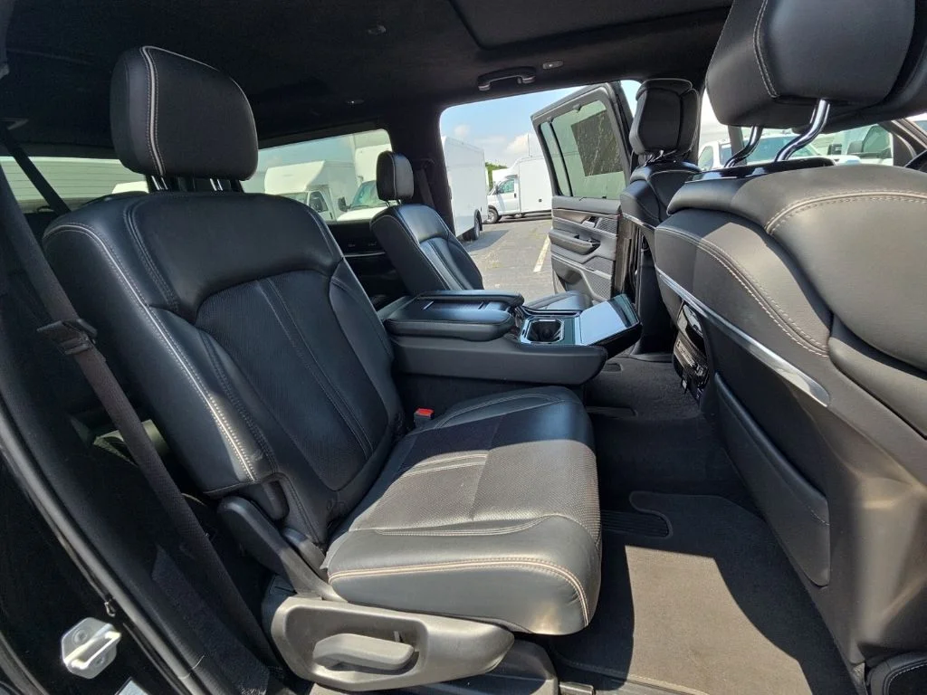 2023 Jeep Grand Wagoneer Series II - Photo 32