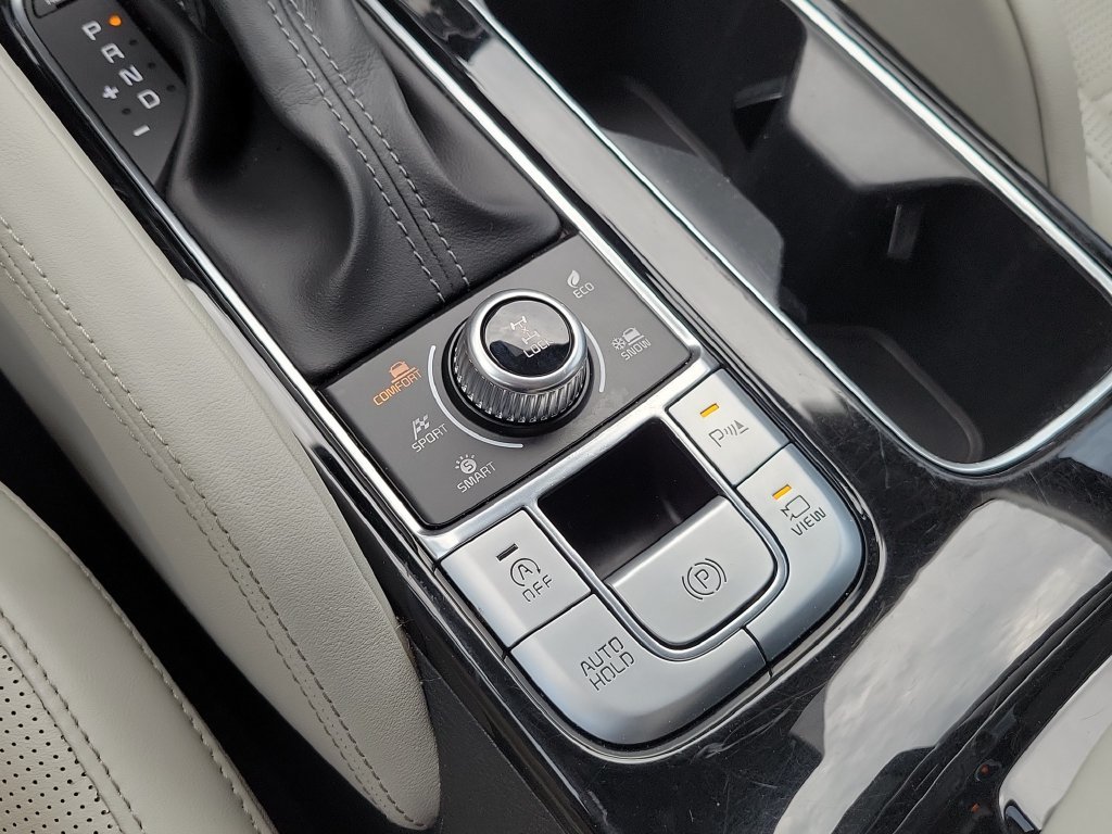 Certified Used 2022 Gravity Gray Kia SX image 41