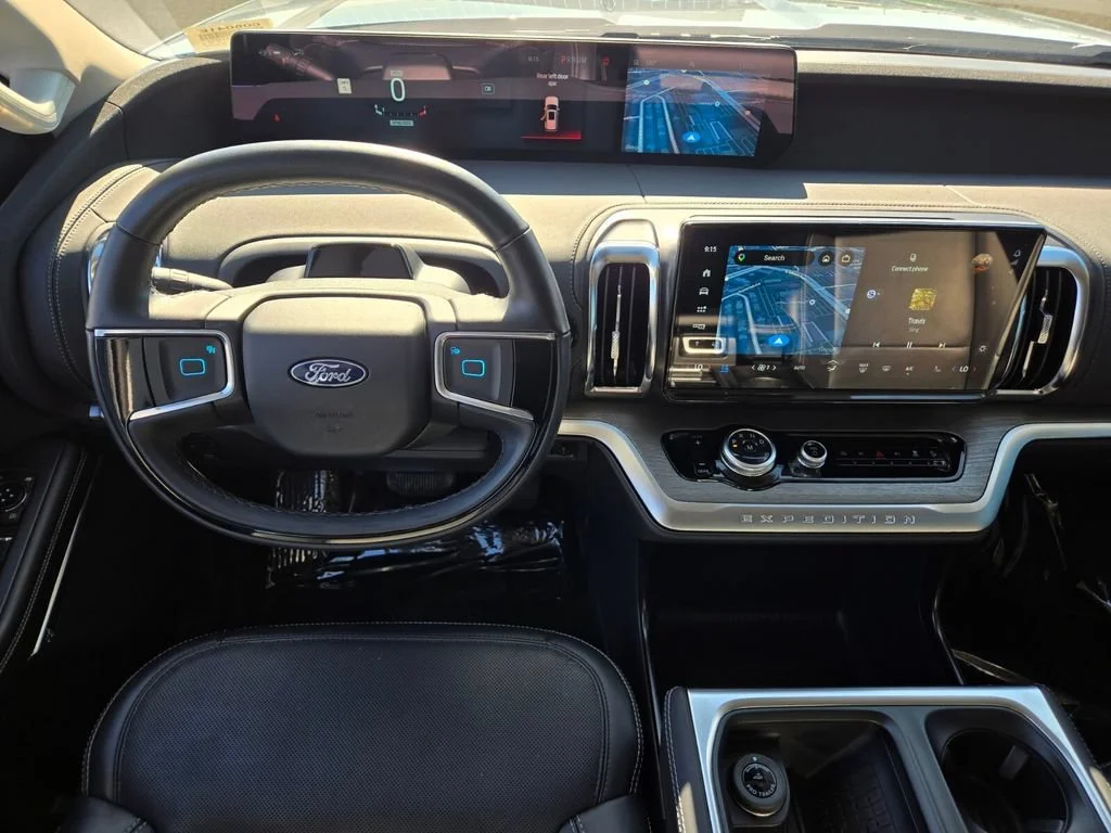 Used 2025 Glacier Gray Meta Ford Platinum image 14