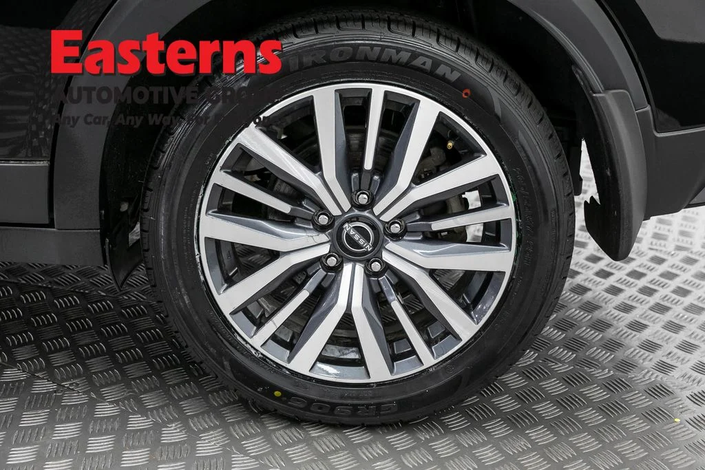 Used 2023 Black Nissan SV image 32