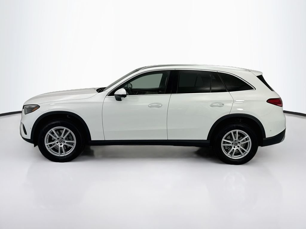 New 2027 Polar White Mercedes-Benz GLC 300 image 8