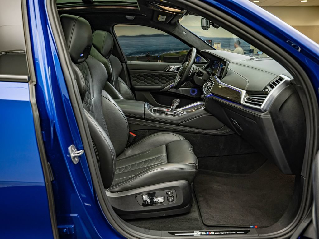 Used 2020 Marina Bay Blue Metallic BMW Competition image 39