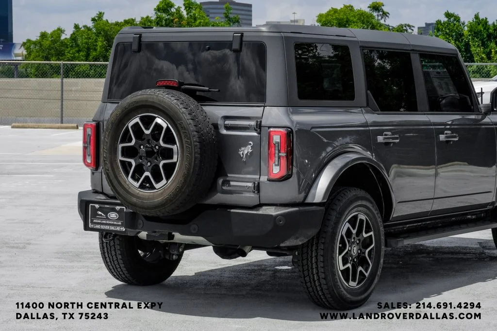 Used 2024 Gray Metallic Ford Outer Banks image 9