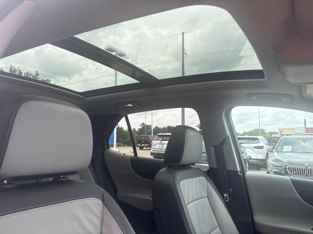 Used 2020 Midnight Blue Metallic Chevrolet Premier image 30