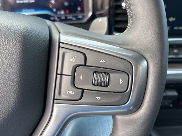 Used 2025 Red Chevrolet LT Trail Boss image 35