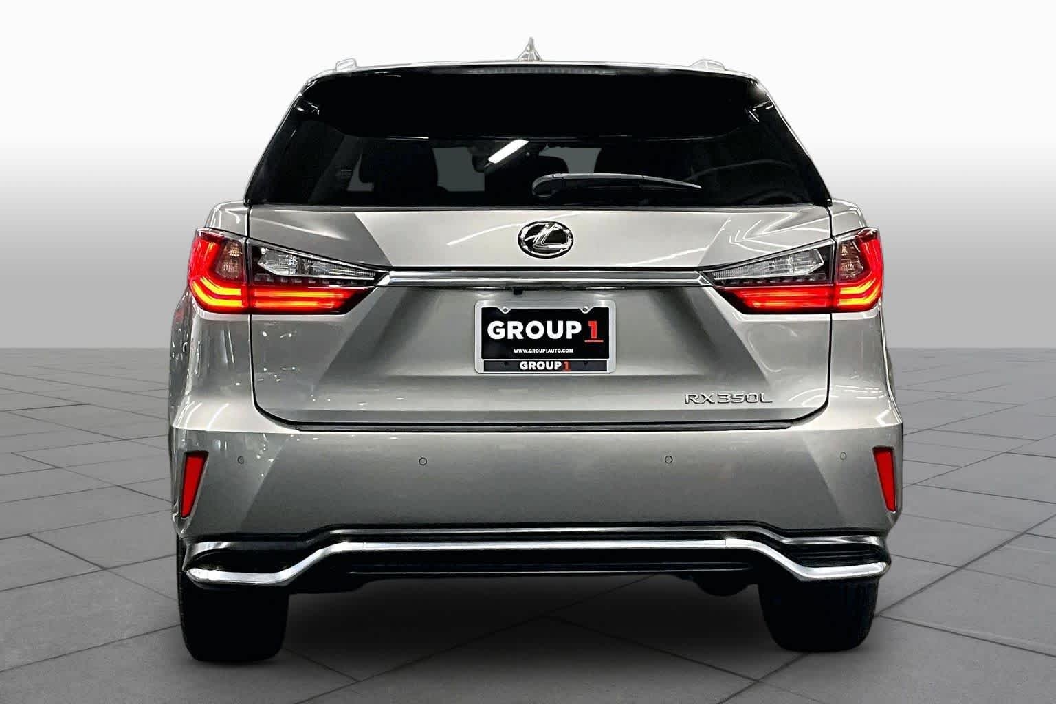 Used 2018 Atomic Silver Lexus  image 4
