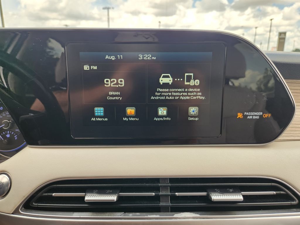 Used 2020 Hyper White Hyundai SEL image 18