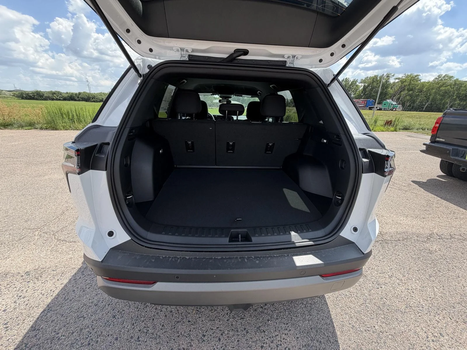 2027 Chevrolet Equinox LT - Photo 15