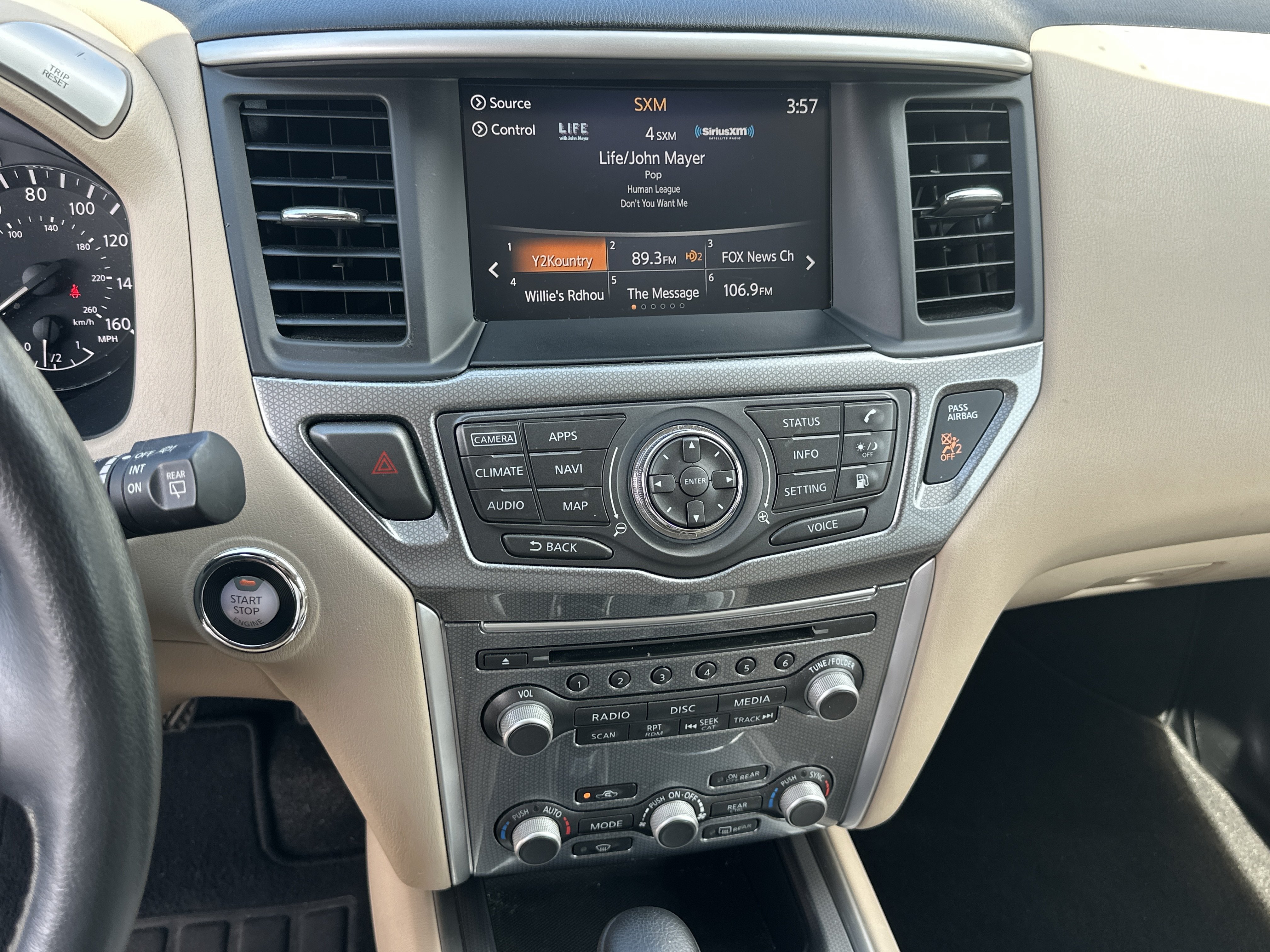 Used 2020 Pearl White Tricoat Nissan SL image 24