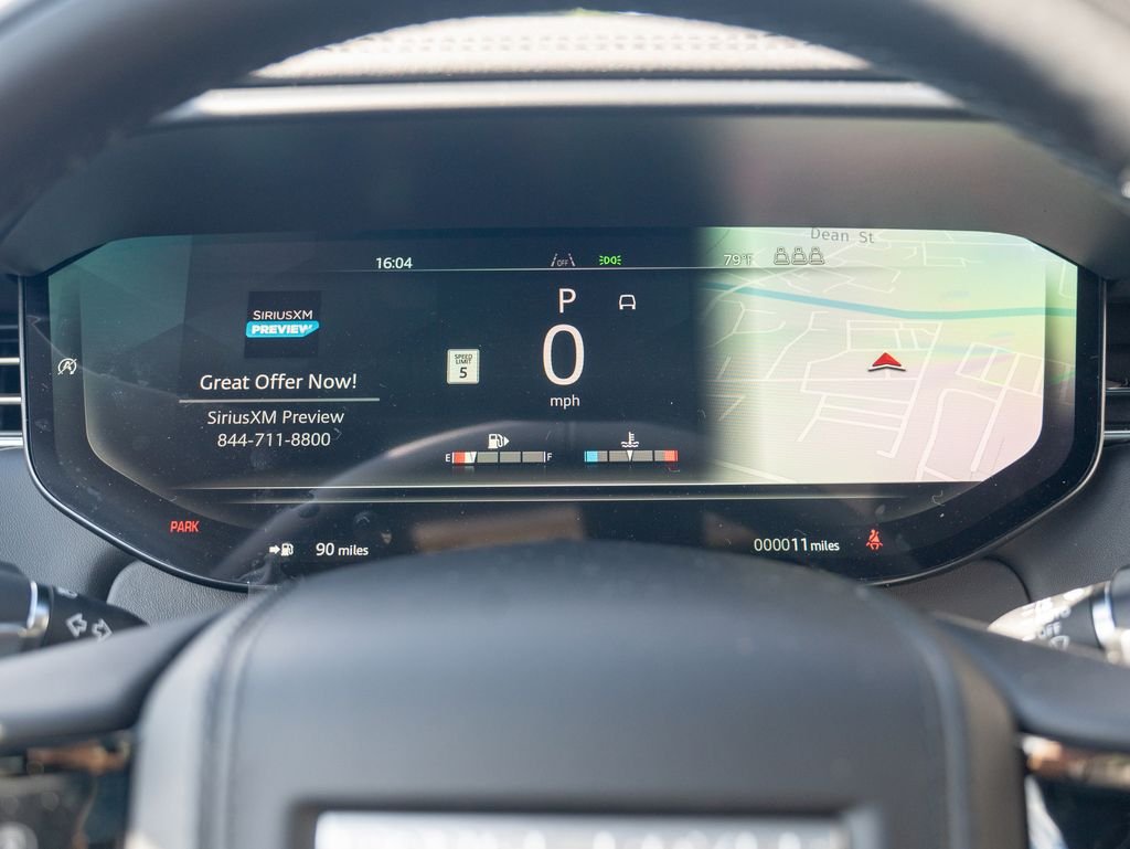New 2026 Fuji White Land Rover Dynamic SE image 13