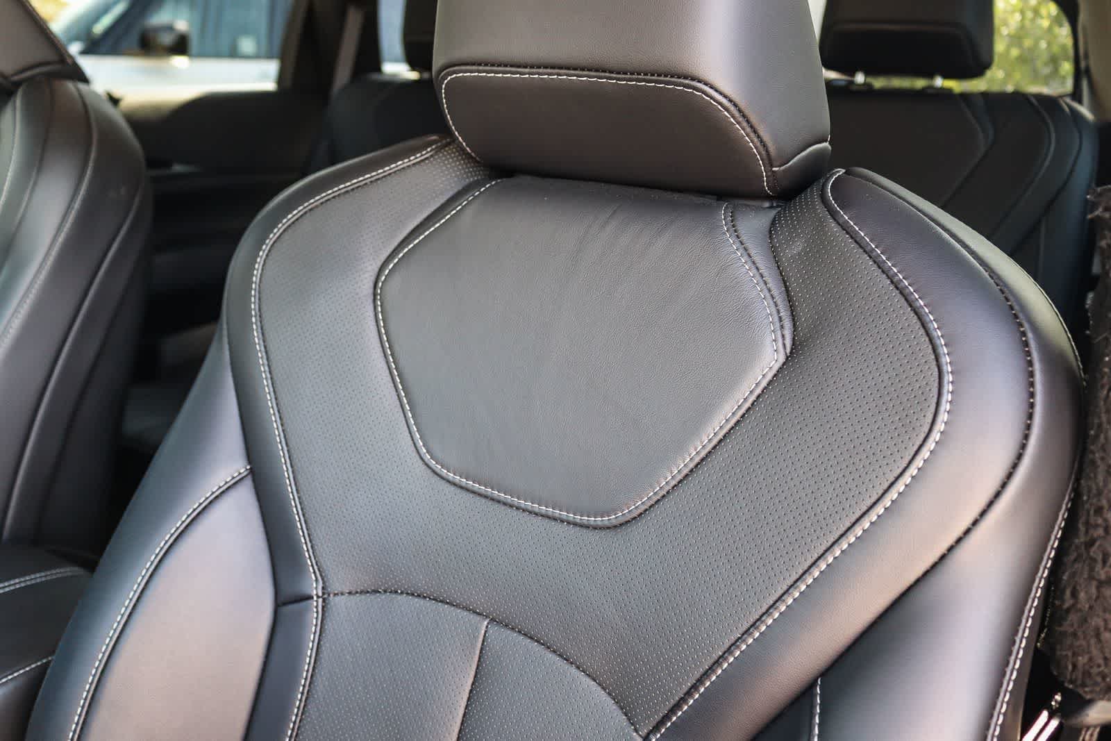 Used 2023 Graphite Shadow INFINITI SENSORY image 27
