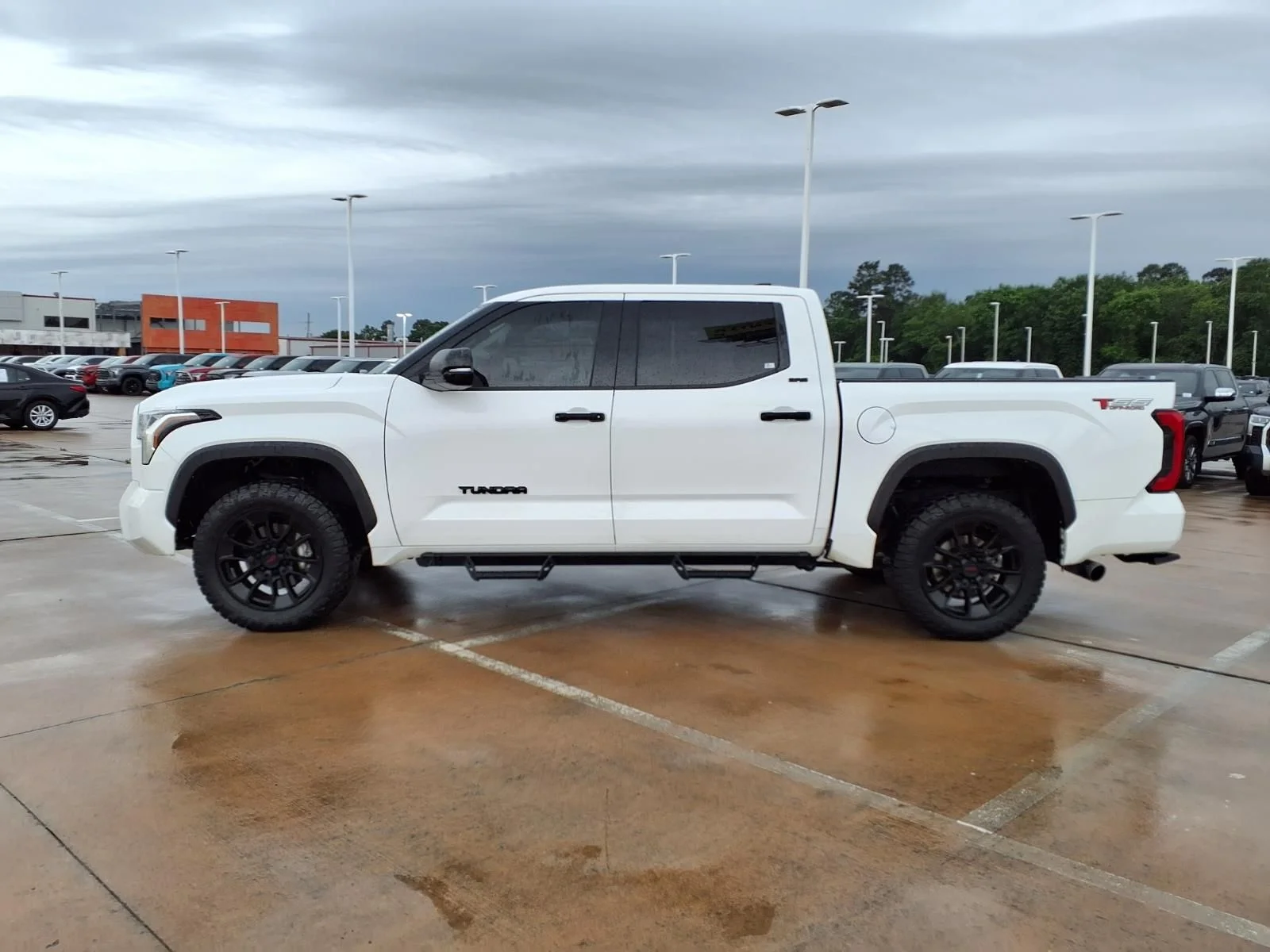 Used 2023 White Toyota SR5 image 8