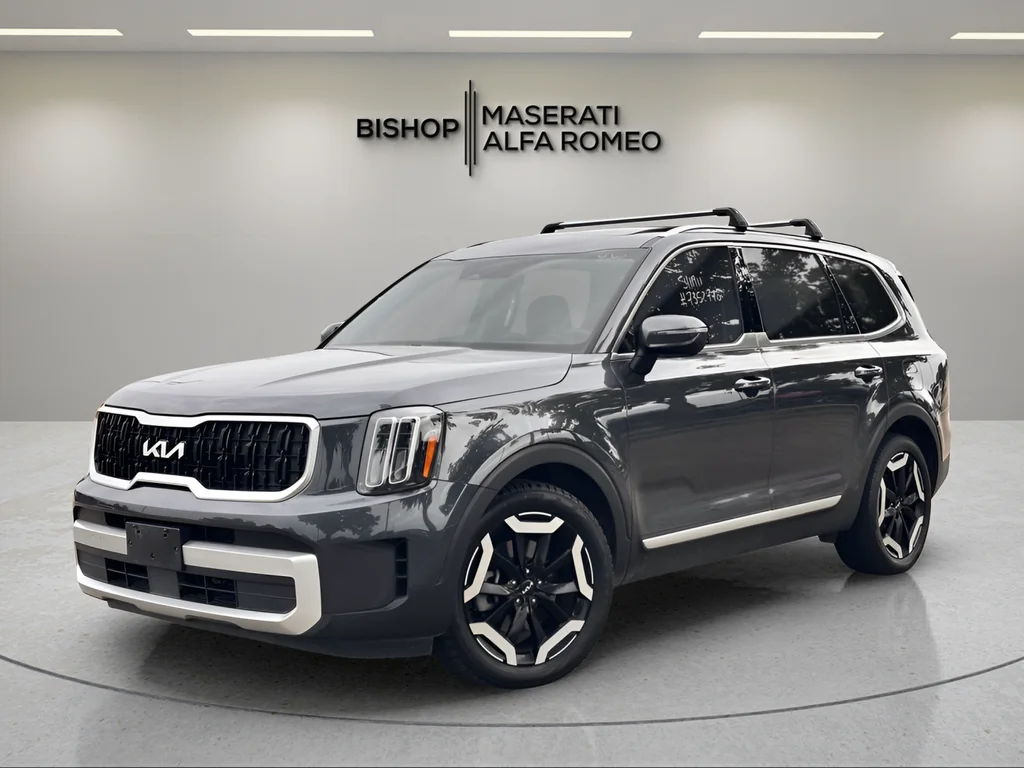 Used 2024 Gray Kia EX image 3
