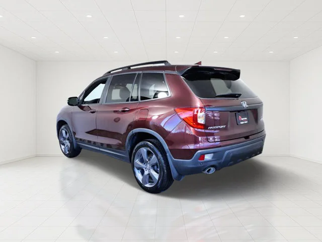 Used 2021 Red Honda Touring image 4