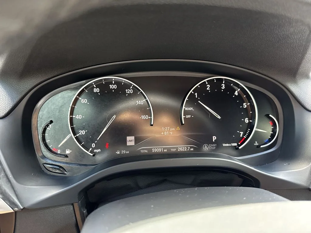 Used 2021 Alpine White BMW sDrive30i image 49