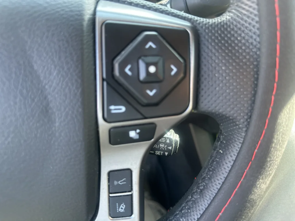 Used 2022 Midnight Black Metallic Toyota SR5 image 7