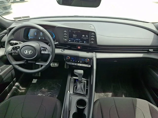 New 2026 White Hyundai SEL Sport image 10