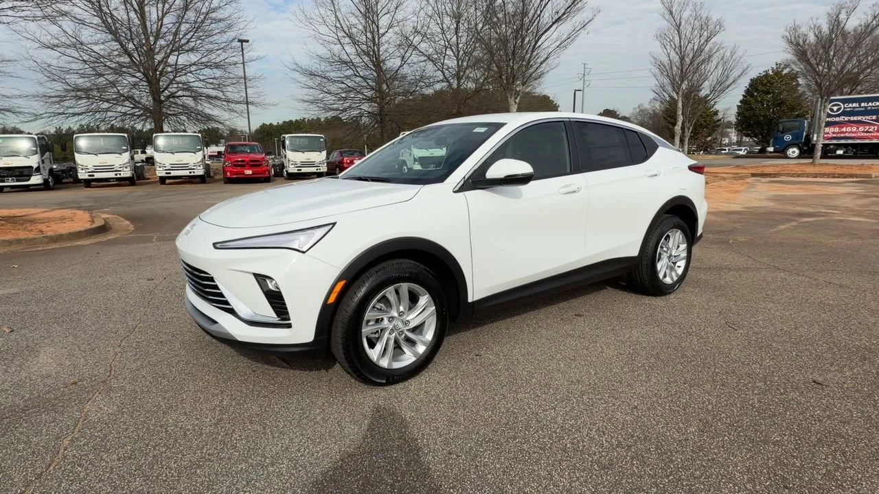 New 2026 Summit White Buick Preferred image 4