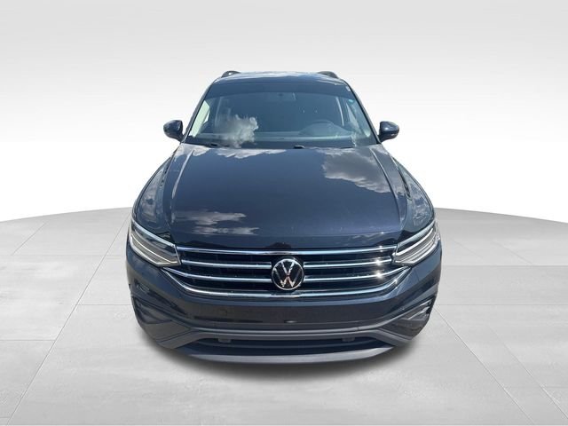 Used 2022 Black Volkswagen 2.0T S image 8