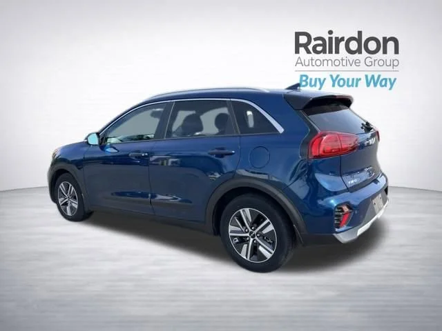 Used 2022 Deep Cerulean Kia EX Premium image 5