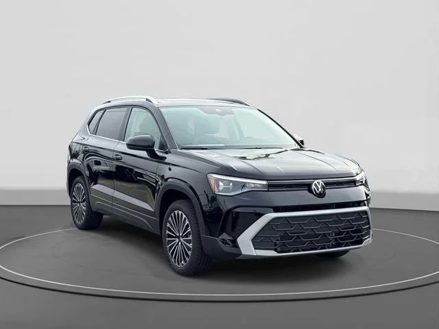 2026 Volkswagen Taos 1.5T SE's photo
