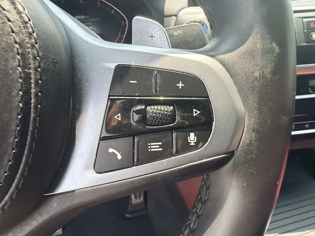 Used 2021 White BMW xDrive30i image 8