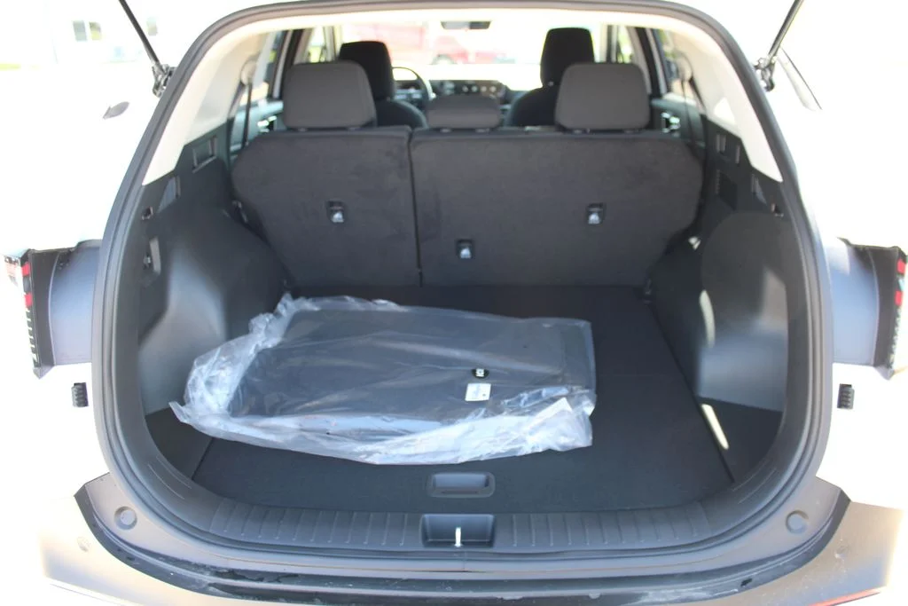 New 2026 White Kia LX image 13