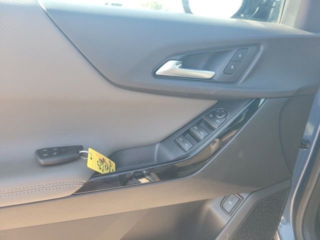 Used 2026 Lakeshore Blue Chevrolet LT image 15