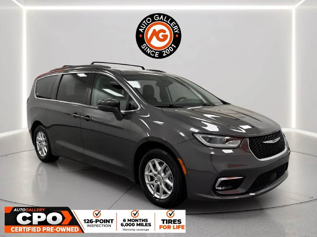Used 2022 Gray Chrysler Touring L image 1