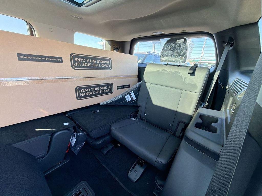 2026 Hyundai Santa Fe Limited - Photo 31