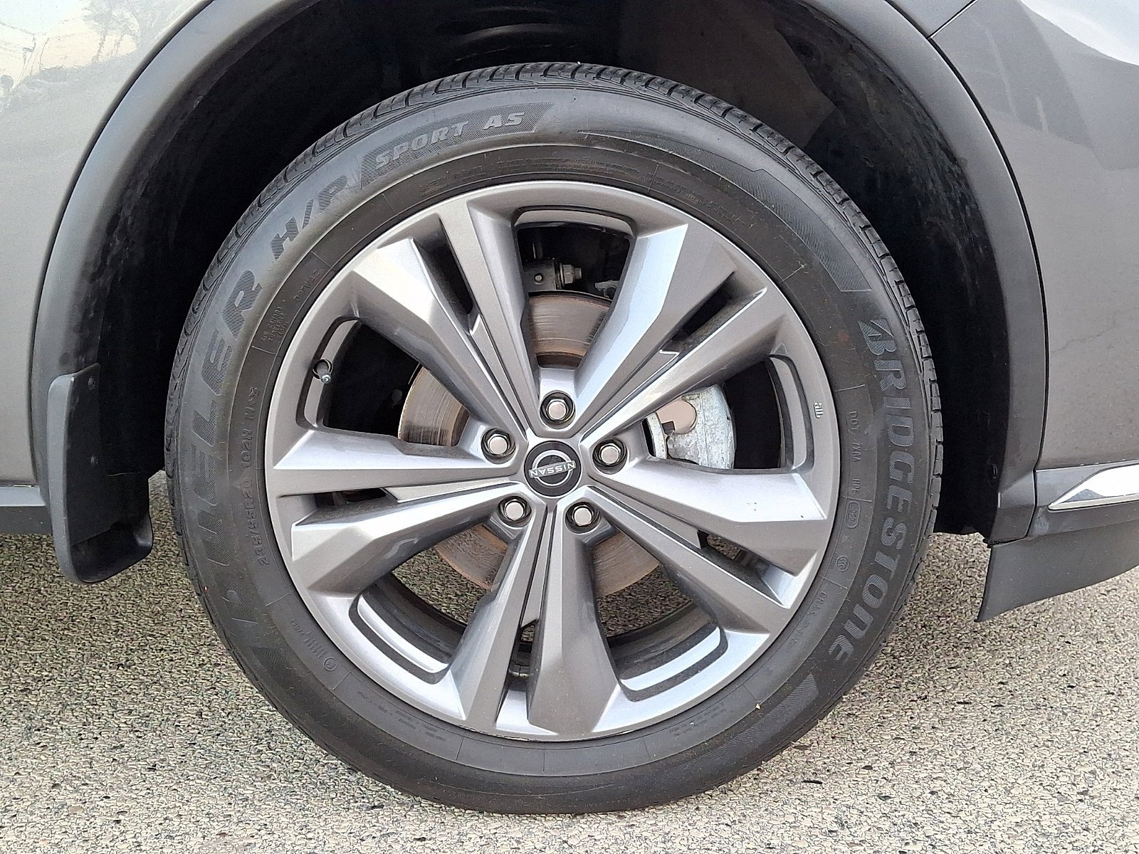 Used 2023 Gun Metallic Nissan Platinum image 7