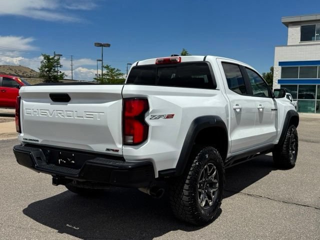 2024 Chevrolet Colorado ZR2 - Photo 5