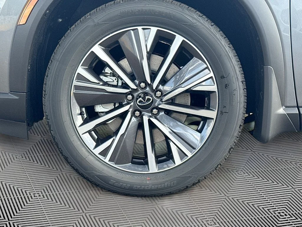 New 2027 GRAPHITE SHADOW INFINITI Luxe FWD image 34