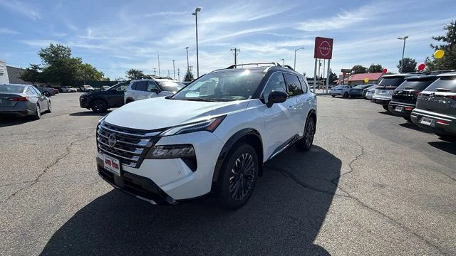 2026 Nissan Rogue Platinum AWD's photo