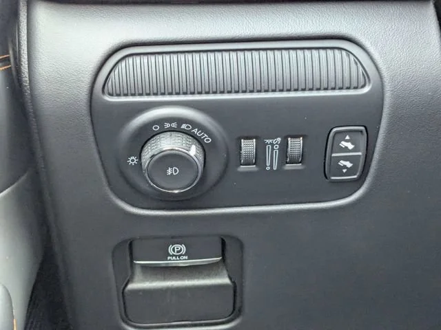 Used 2024 White Jeep Series III image 24